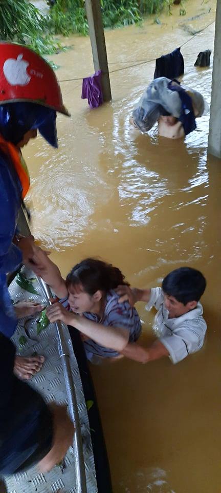 Công tác di tản khỏi vùng ngập lụt